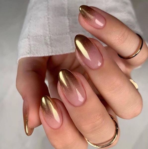 Naked nails with gold tips